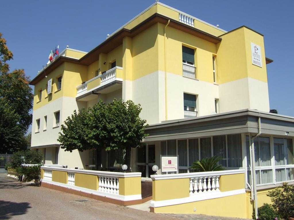Hotel Estee Десенцано дел Гарда Екстериор снимка
